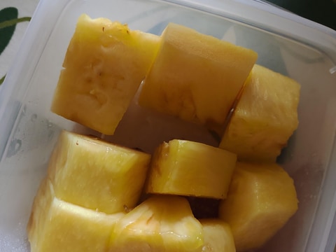 甘くない（固い）パイナップルをおいしく食べる方法